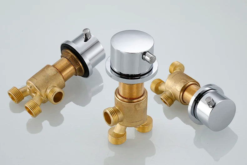 4-Piece Bathroom Faucet Set – Deck-Mounted Includes basin and bathtub mixer taps with handheld shower. Hot and cold water mixer for versatile bathroom use.