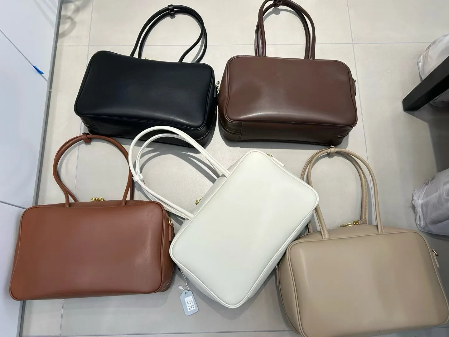Luxury Genuine Leather Women’s Shoulder Bag Designer-style crossbody made from premium cowhide. Available in black, brown, and coffee colors with a spacious, elegant design for everyday use.