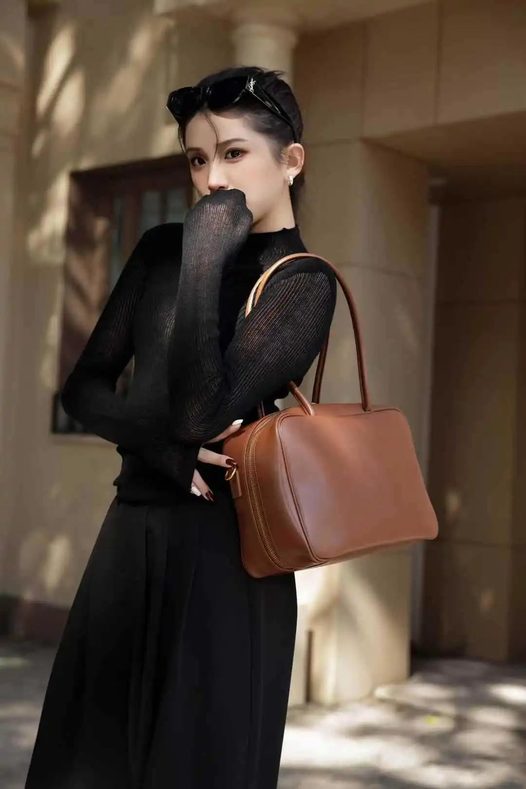 Luxury Genuine Leather Women’s Shoulder Bag Designer-style crossbody made from premium cowhide. Available in black, brown, and coffee colors with a spacious, elegant design for everyday use.