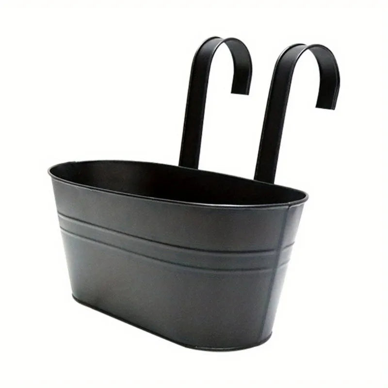 Iron Hanging Railing Planters
Durable metal flower pots with drainage holes + hooks. Perfect for fences, balconies, railings flowers, herbs, succulents.