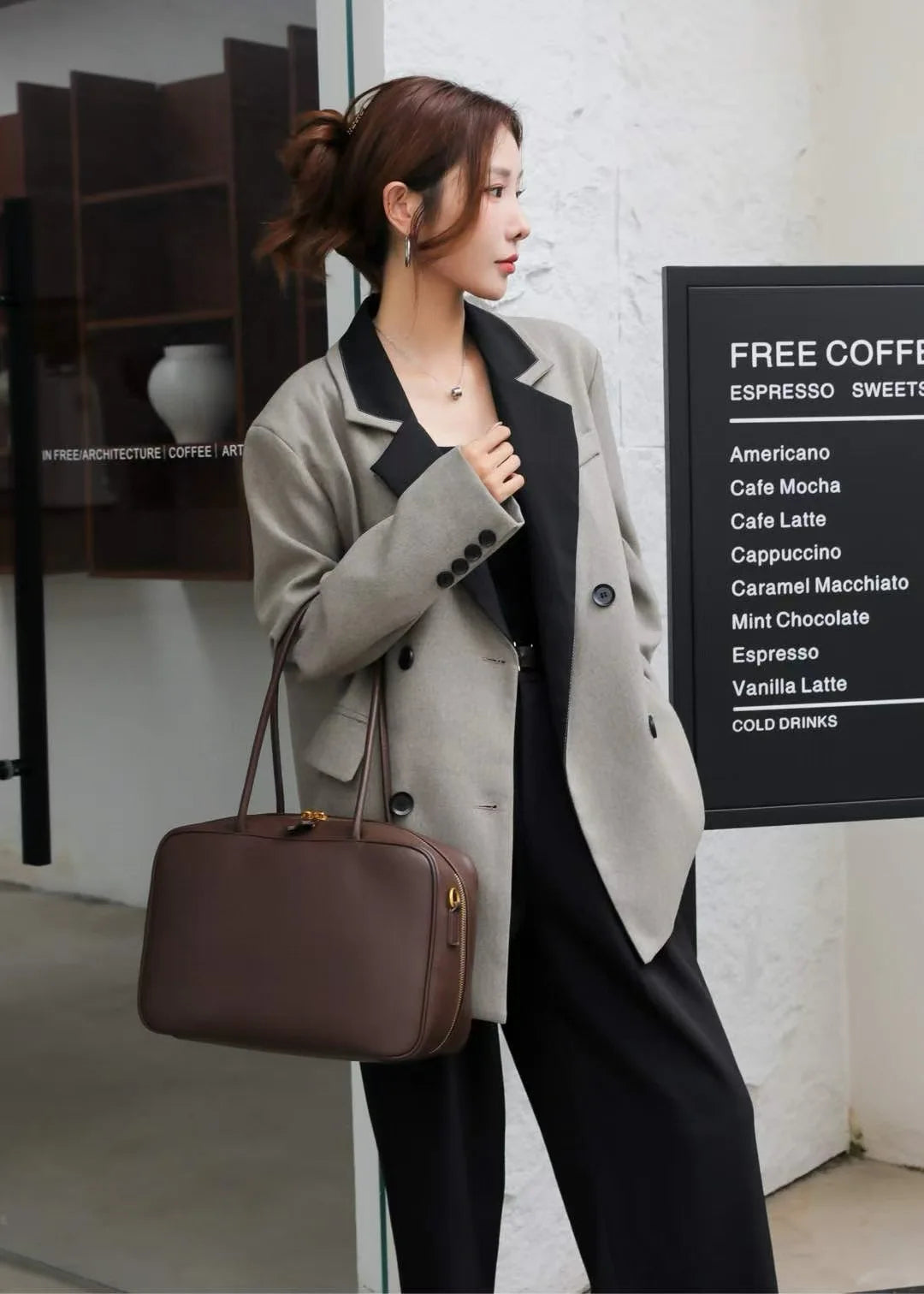 Luxury Genuine Leather Women’s Shoulder Bag Designer-style crossbody made from premium cowhide. Available in black, brown, and coffee colors with a spacious, elegant design for everyday use.