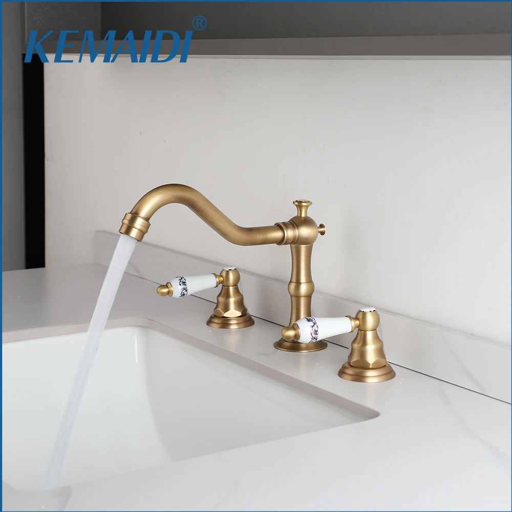 Bathroom Basin Faucet Set – Double-Handle Deck-Mounted
Includes 3-piece brass and chrome taps for hot and cold water. Stylish and durable mixer faucet set for bathtubs and sinks.