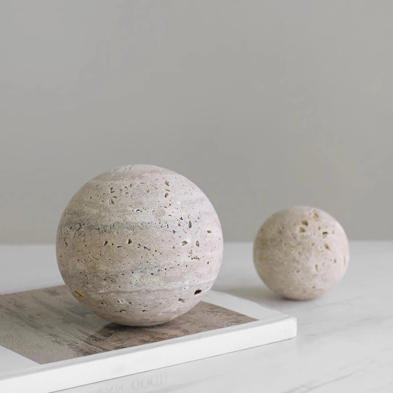 Natural Travertine Stone Decorative Balls – Elegant Table Décor Available in 8/10/12 cm sizes. Stylish and timeless accent for living rooms, hotels, and commercial spaces.
