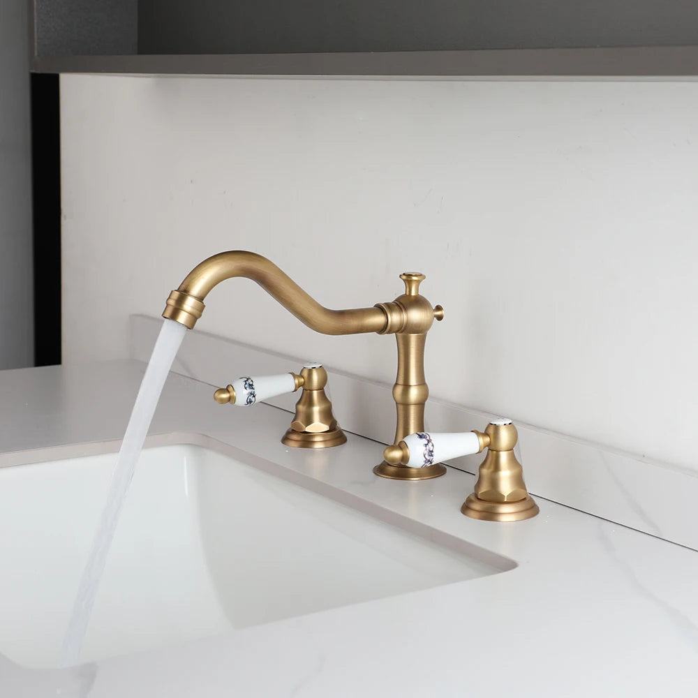 Bathroom Basin Faucet Set – Double-Handle Deck-Mounted
Includes 3-piece brass and chrome taps for hot and cold water. Stylish and durable mixer faucet set for bathtubs and sinks.