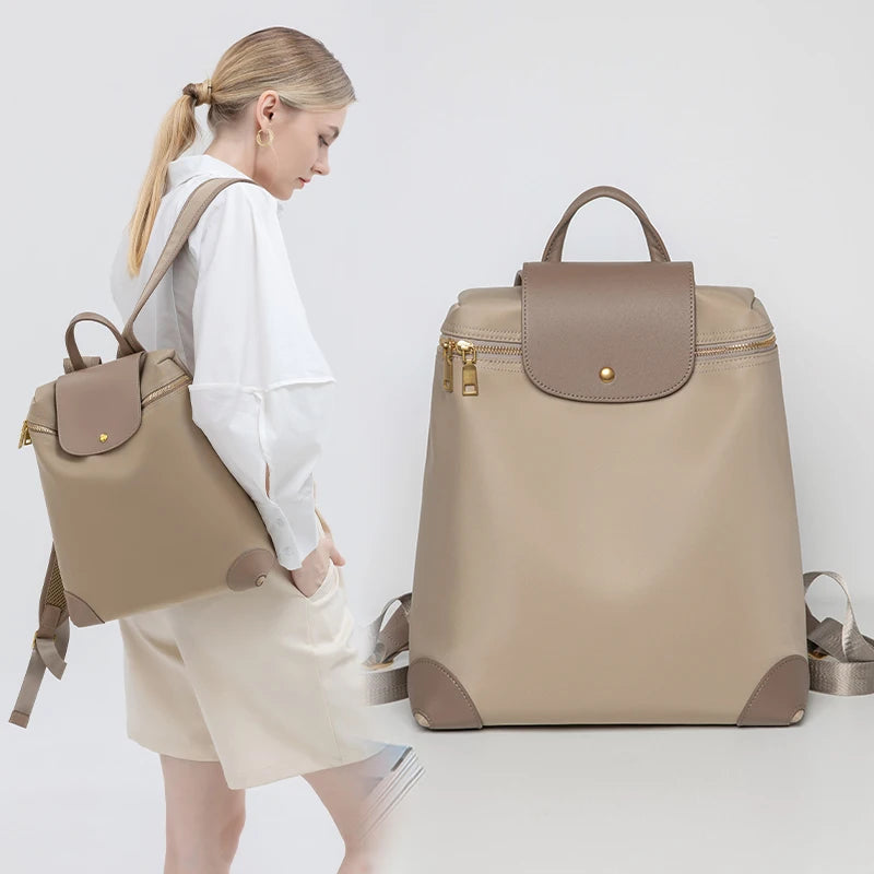 Women’s Luxury Oxford Backpack – Waterproof & Travel Ready
High-quality laptop backpack with a stylish design. Durable, spacious, and perfect for school, work, or travel