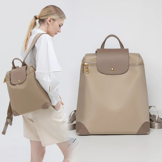 Women’s Luxury Oxford Backpack – Waterproof & Travel Ready
High-quality laptop backpack with a stylish design. Durable, spacious, and perfect for school, work, or travel