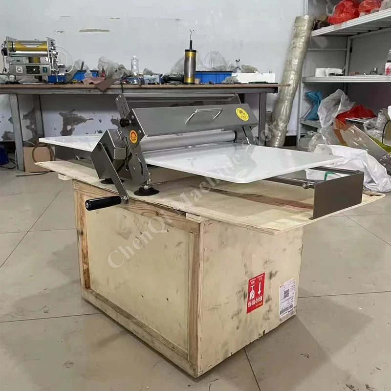 Dough Sheeter Puff Pastry Machine Table Top Hand Manual Pizza Dough Sheeter Roller Croissant Dough Flattener Laminator Machine
