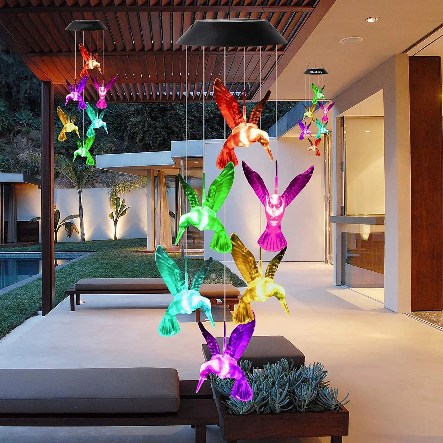 Blue Hummingbird Solar Wind Chimes Solar-powered hummingbird pendants with color-changing lights. Gentle chimes + beautiful glow at night. Perfect for courtyards, gardens, patios, or gifting. Waterproof & eco-friendly.
Wholesale available