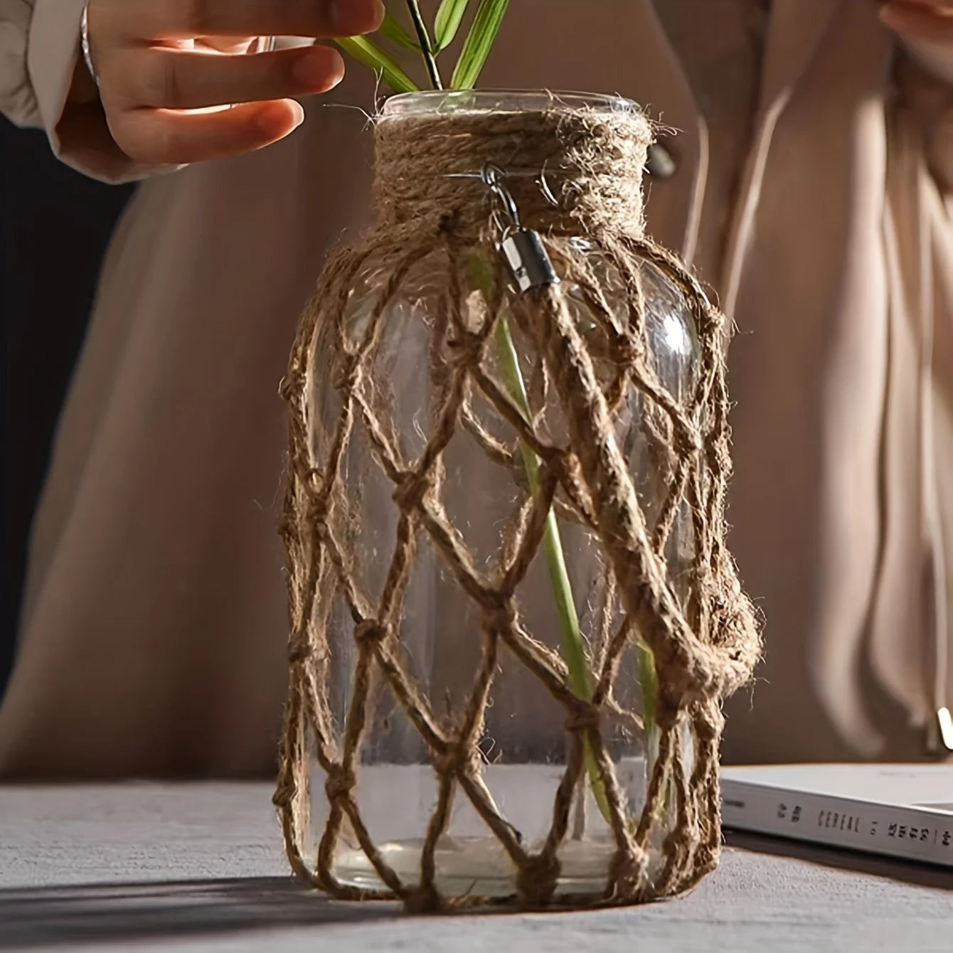 Retro hemp rope glass vase hand-woven American country creative hydroponic vase desktop ornaments flower vase