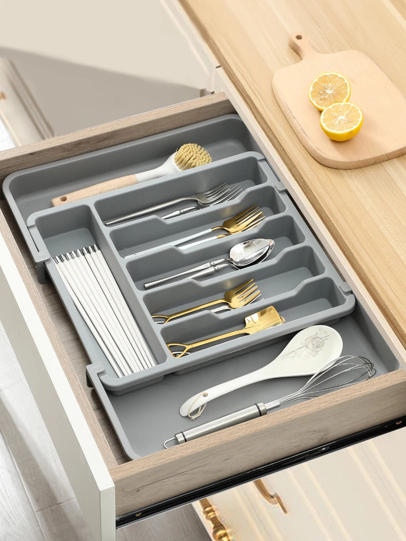 Expandable Kitchen Drawer Organizer - Adjustable Retractable Cutlery Storage Box with Dividers for Utensils, Home Organization