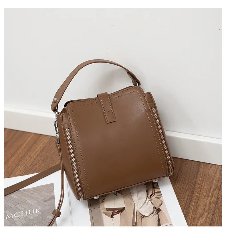 Winter Vintage Suede Leather Women’s Bag – Luxury Cowhide Design Elegant shoulder and crossbody handbag with a timeless vintage look. Soft, durable, and perfect for stylish winter wear.