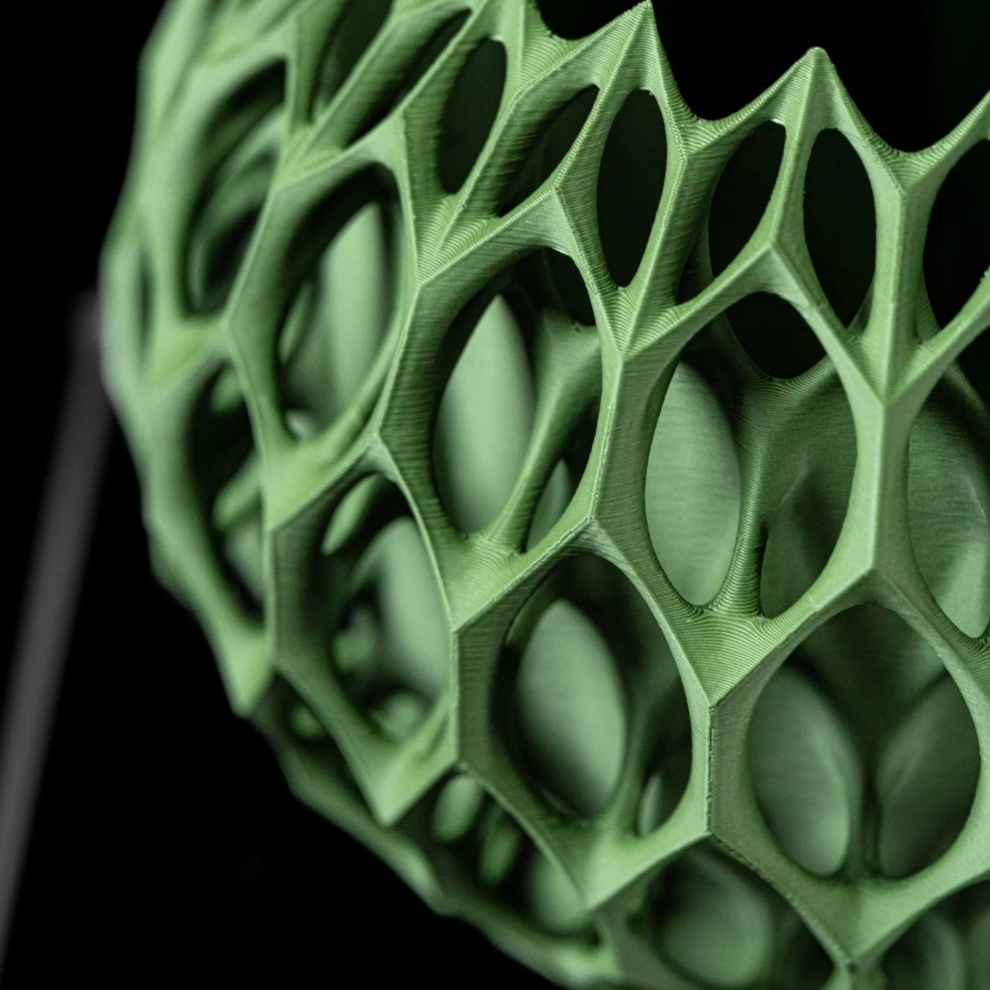 Modern Minimalist 3D Printed Plant Pot – Biodegradable Flower Planter for Home Decor, Eco-Friendly Sustainable Gift (Invader)