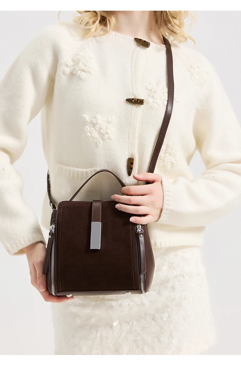 Winter Vintage Suede Leather Women’s Bag – Luxury Cowhide Design Elegant shoulder and crossbody handbag with a timeless vintage look. Soft, durable, and perfect for stylish winter wear.