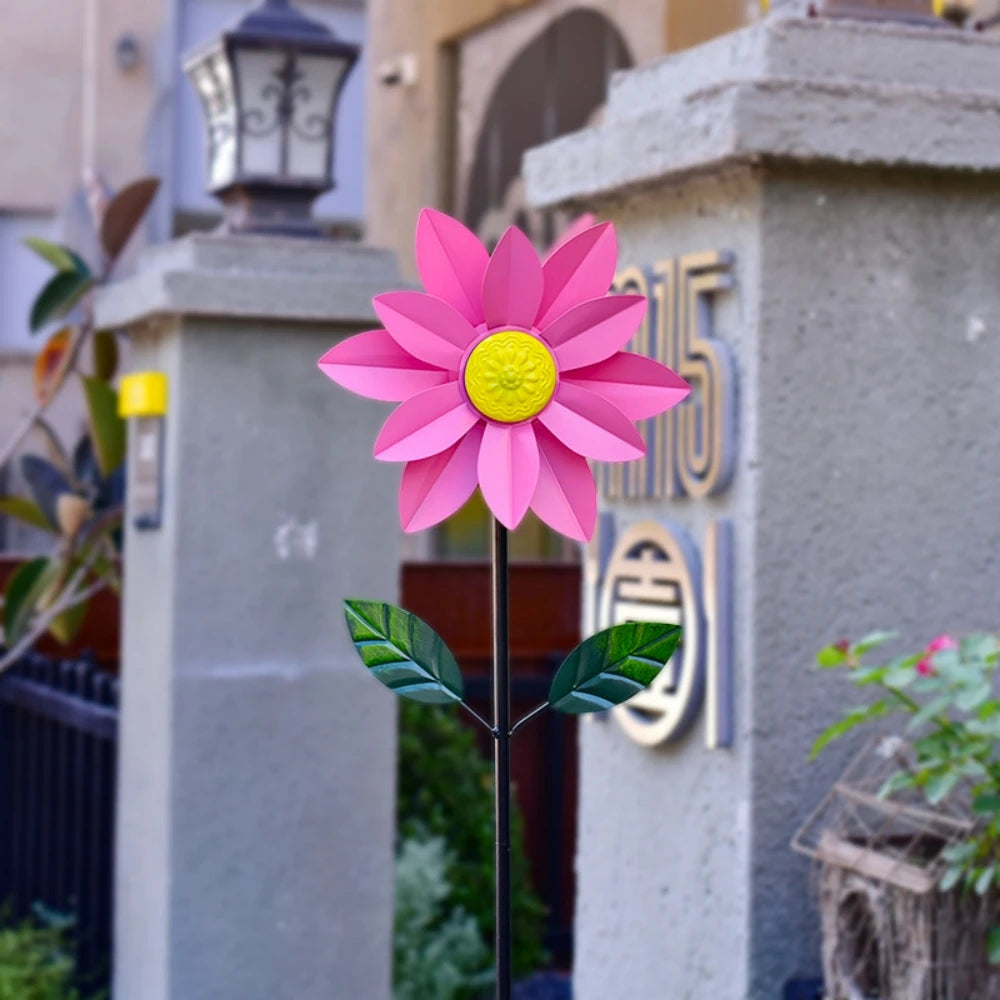Outdoor Sunflower Wind Spinner
Metal sunflower windmill – spins beautifully in the breeze.
Durable, weather-resistant iron. Perfect for garden, yard, courtyard.