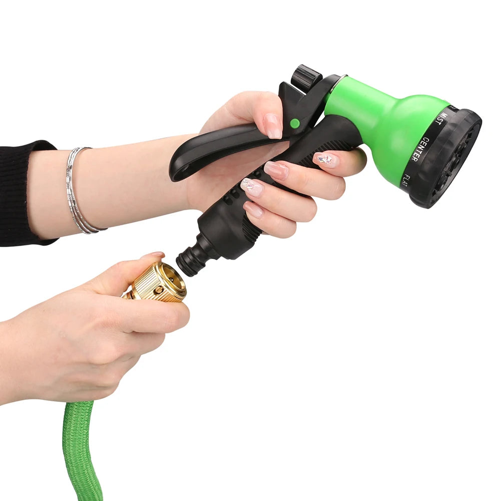 Expandable Garden Hose 25ft–150ft with Nozzle Lightweight, no-kink, durable flexible hose expands when filled, shrinks for easy storage.
Perfect for car washing, garden watering, patio cleaning.