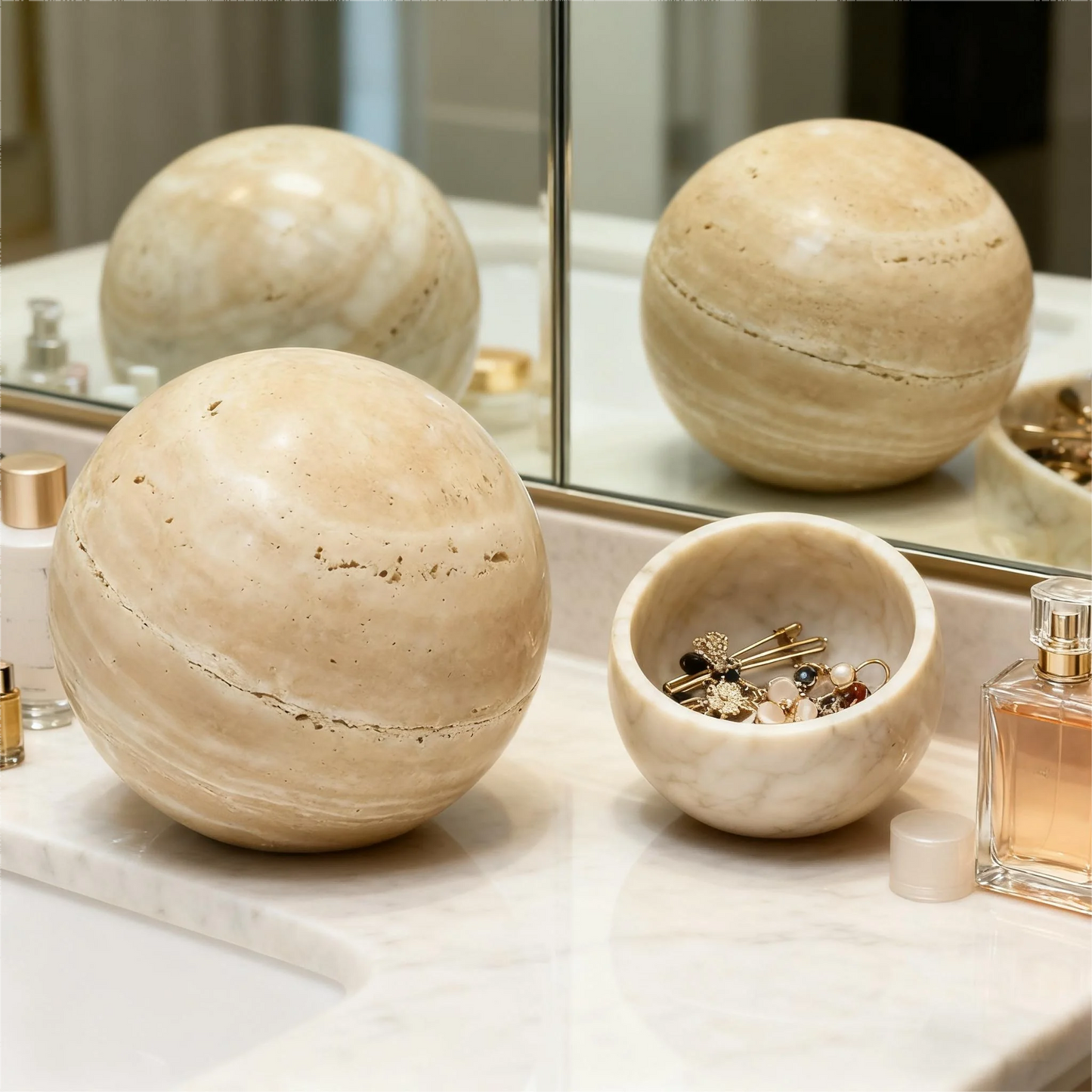 Natural Travertine Stone Decorative Balls – Elegant Table Décor Available in 8/10/12 cm sizes. Stylish and timeless accent for living rooms, hotels, and commercial spaces.