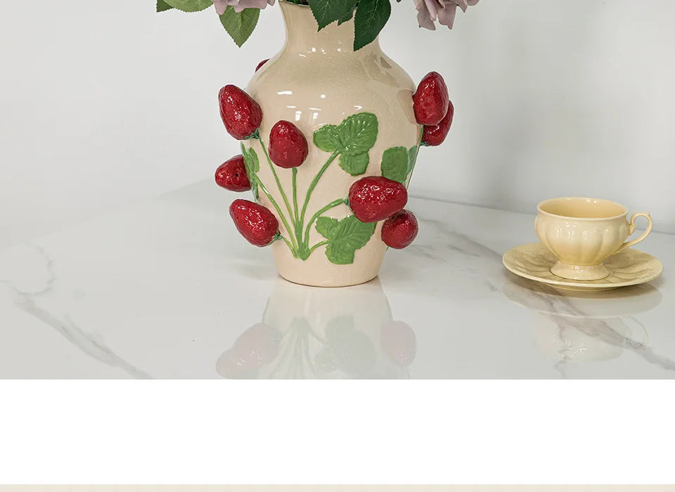 Emboss Strawberry Vase Ceramic Vase Children's Room Artifact Floral Accessories Fruit Pot Flowerpot Home Decoration Accessories