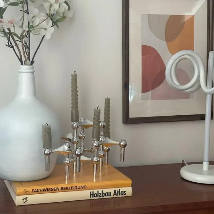 Metal Molecular Structure Candle Holder Nordic Silver Candlestick Centerpiece Living Room Decoration Gift Home Decore Candelabra