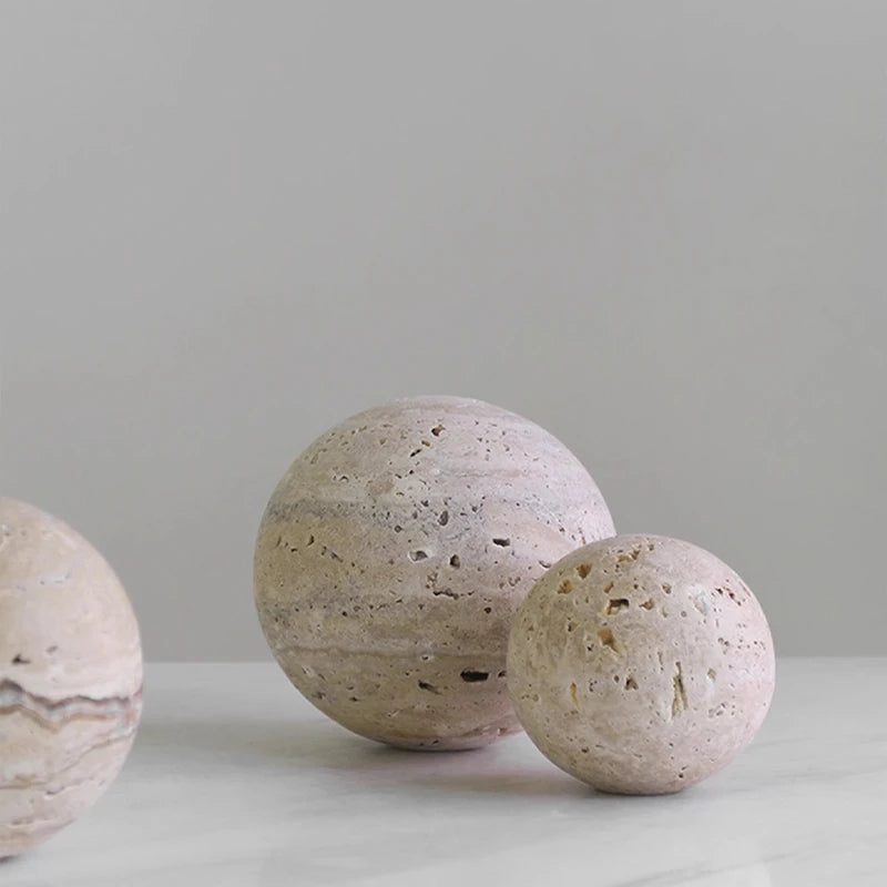 Natural Travertine Stone Decorative Balls – Elegant Table Décor Available in 8/10/12 cm sizes. Stylish and timeless accent for living rooms, hotels, and commercial spaces.