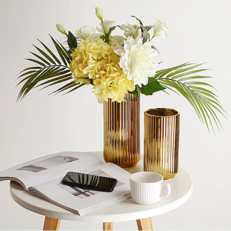 Nordic Ceramic Gold Vase – Elegant Home Décor Stylish flower arrangement vase perfect for living rooms, desktops, or as a thoughtful gift.