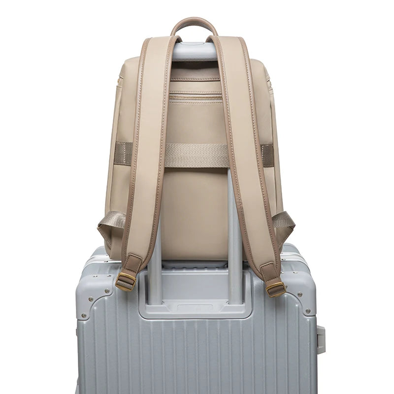 Women’s Luxury Oxford Backpack – Waterproof & Travel Ready
High-quality laptop backpack with a stylish design. Durable, spacious, and perfect for school, work, or travel