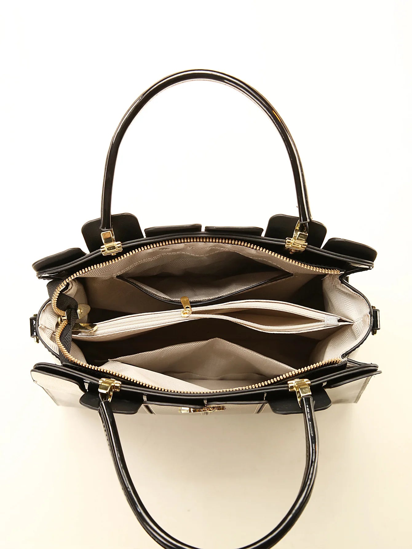 Leather Women’s Handbag Versatile Shoulder & Crossbody Crafted from smooth, bright leather with a stylish design. Comfortable, elegant, and perfect for everyday use.