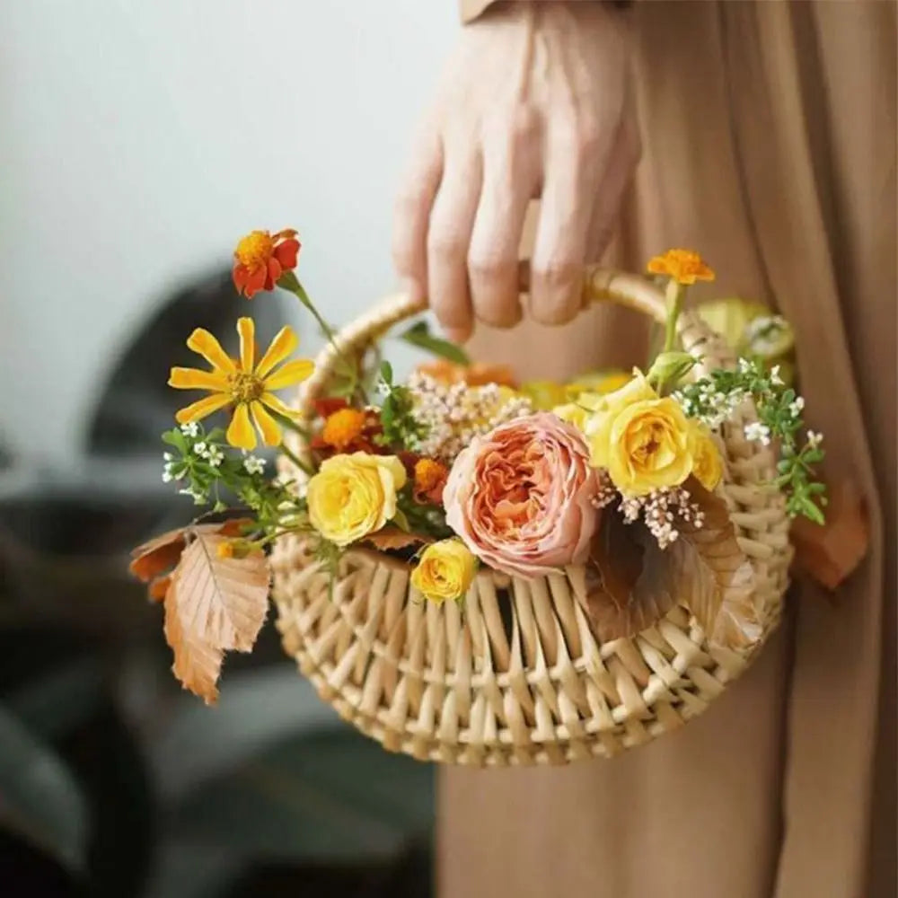 Willow Woven Hand-held Flower Basket DIY Flower Basket Picnic Rattan Basket Storage Basket Photography Props Holiday Gift Basket