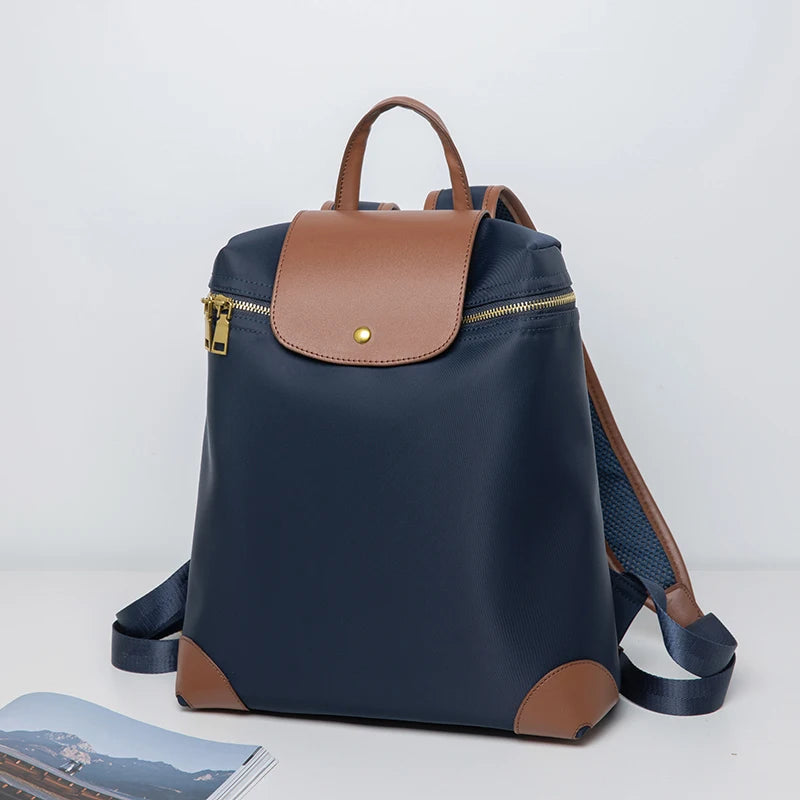 Women’s Luxury Oxford Backpack – Waterproof & Travel Ready
High-quality laptop backpack with a stylish design. Durable, spacious, and perfect for school, work, or travel
