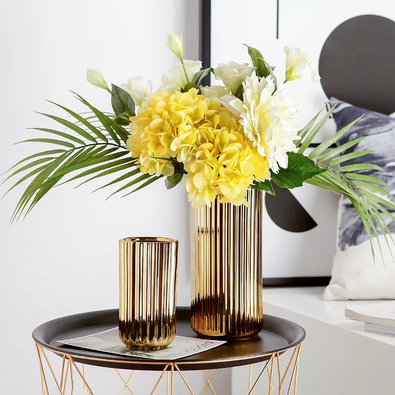 Nordic Ceramic Gold Vase – Elegant Home Décor Stylish flower arrangement vase perfect for living rooms, desktops, or as a thoughtful gift.